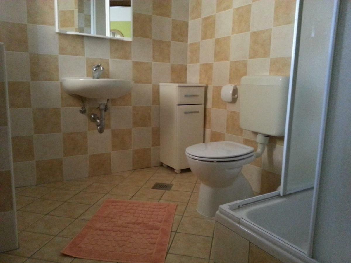 Villa Dora Биоград на Мору Екстериор снимка